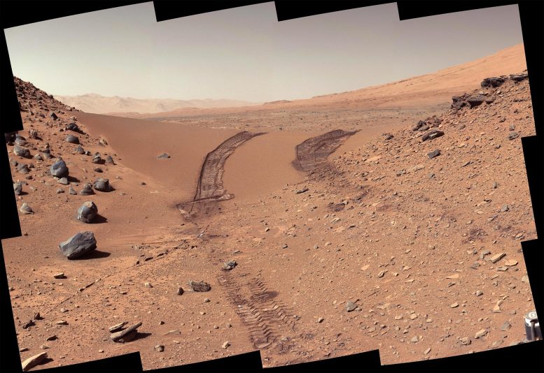 Mars-Photographed-by-Martian-Rover-Curiosity-777×534-1