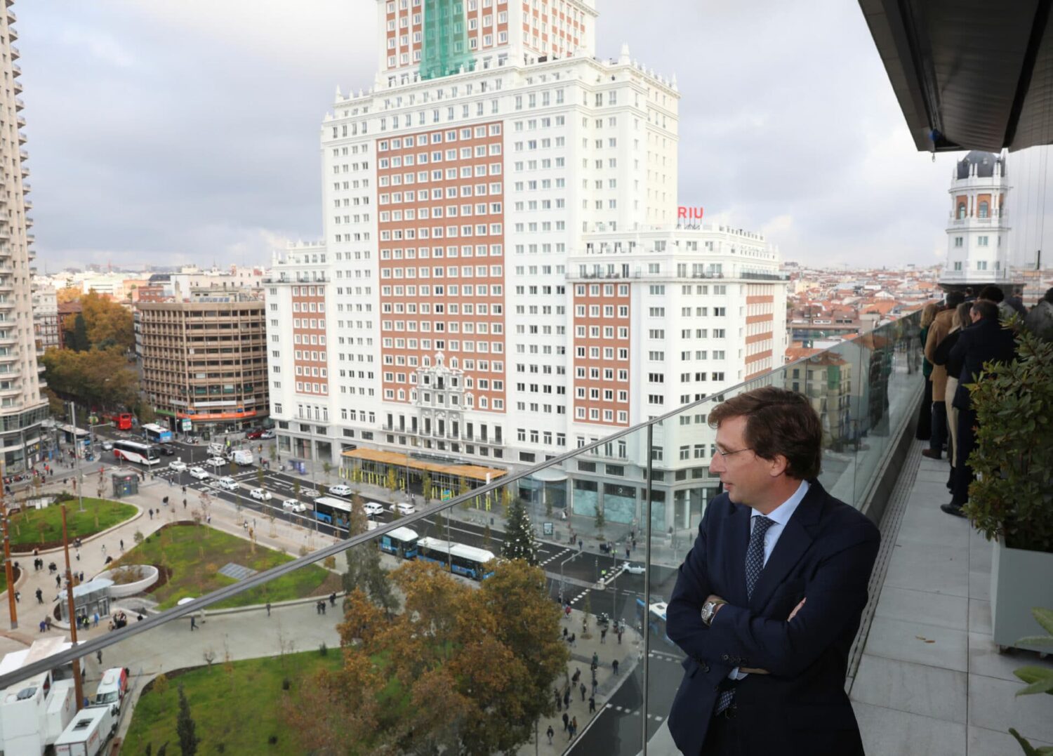 AlmeidaPlazaEspana_small