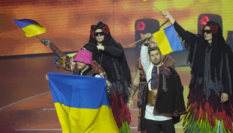 Eurovision winners sold their prize to help the Ukrainian army