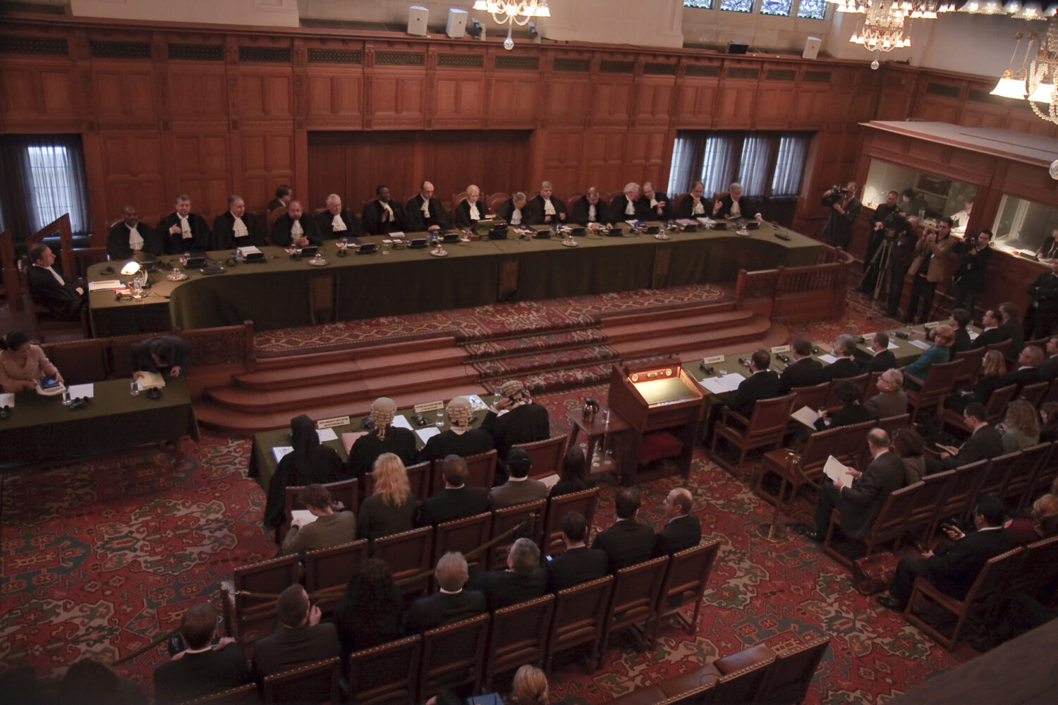Grand_Hall_de_Justice_de_Palais_de_La_Paix_à_La_Haye_Pays-Bas