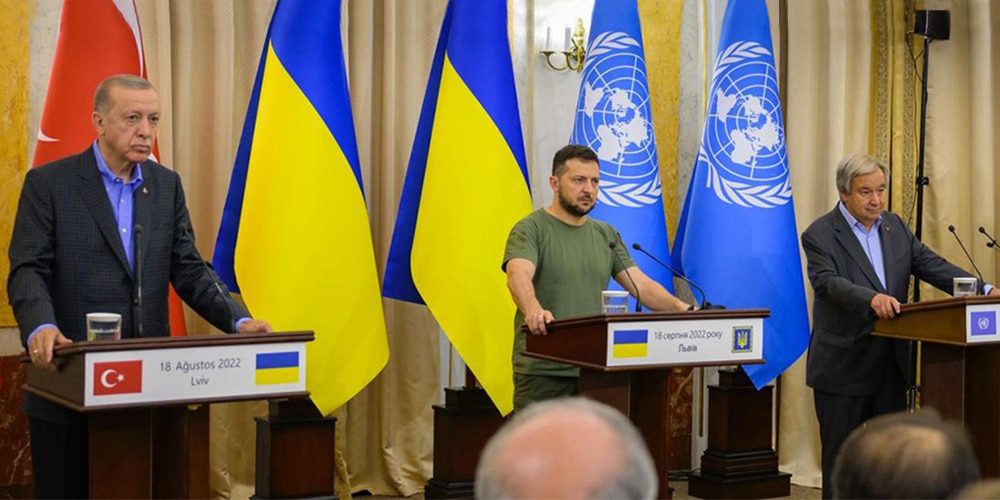 Grain deal ‘victory for diplomacy,’ UN chief tells journalists in Ukraine