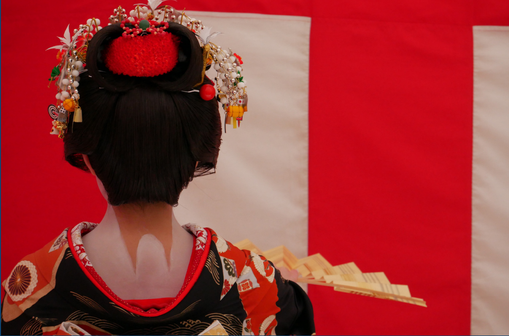 From a Train Platform to the Tokyo Stock Exchange: My Week in Japan