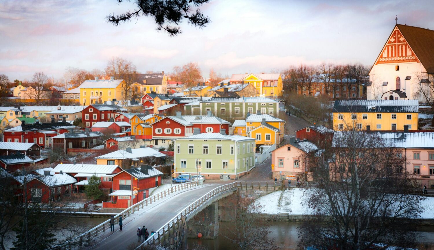 Finland officially banned the purchase of property by Russian citizens