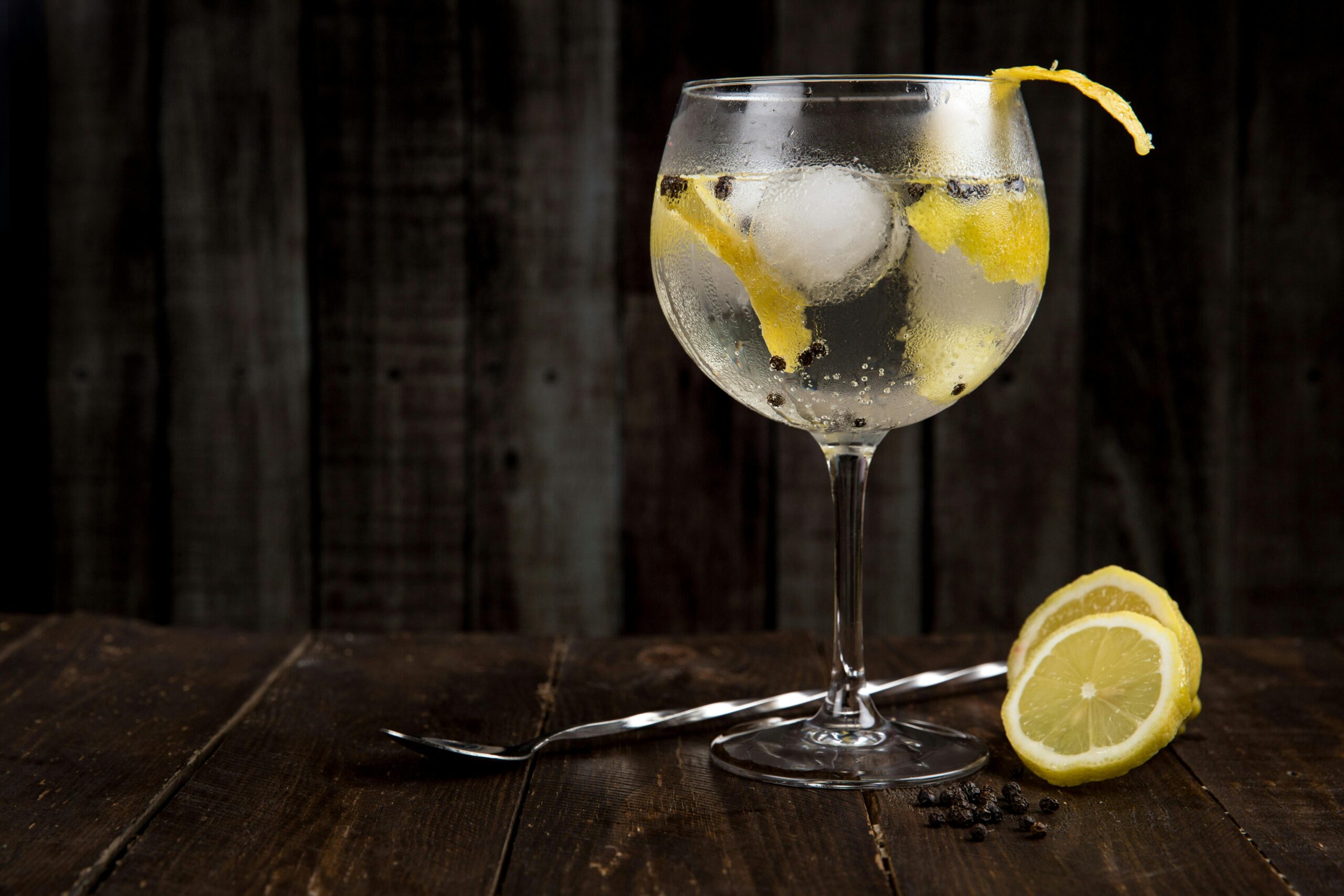 Women – tendency to drink alcohol without moderation is due to a hormone