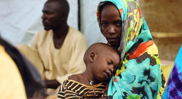 Exhausted Sudanese flee into Chad as fighting escalates