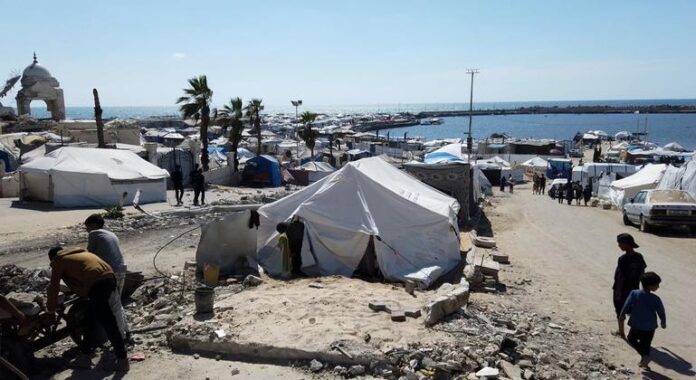 Helpless in the face of hunger: Gaza families pray for deliverance – or death