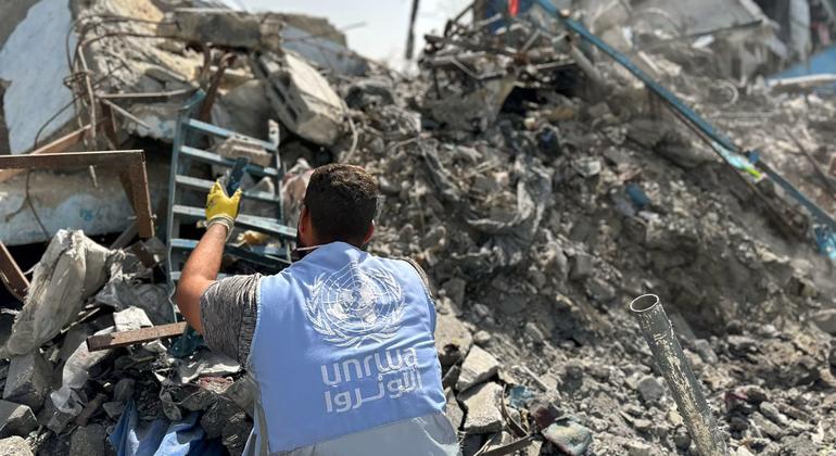 Gaza: Families deprived of the means for survival, humanitarians warn