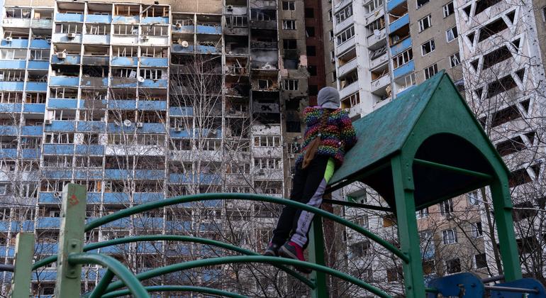 Ukraine: UN refugee agency helps repair homes amid ongoing conflict