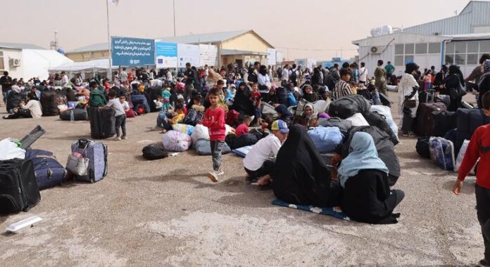 Desperate Afghan refugees return to an unfamiliar home