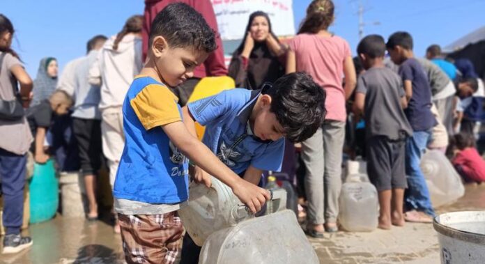 Gaza City lifelines collapsing, UN aid agency warns