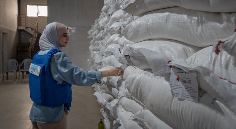 1761684979_image770x420cropped.jpg Desperate need for water and food continues as Gaza families head north