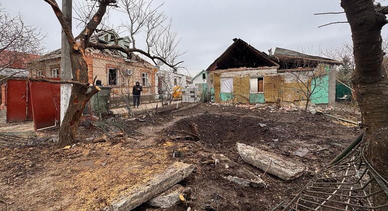 Ukraine wakes to more violence as Russia’s invasion enters fifth year