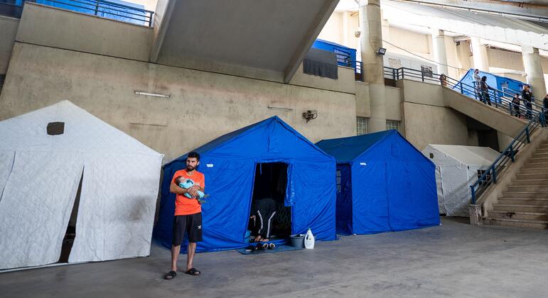 Lebanon at ‘breaking point’ as displacement soars and strikes intensify