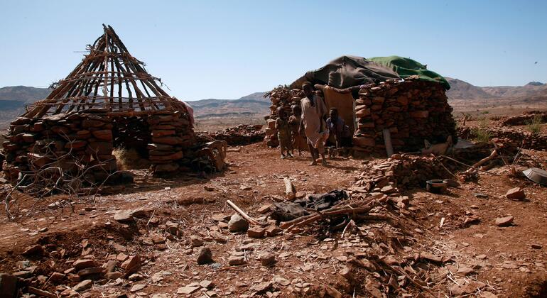 World News in Brief: Insecurity in the Darfurs, 100 million live with landmine threats, Singapore execution moratorium