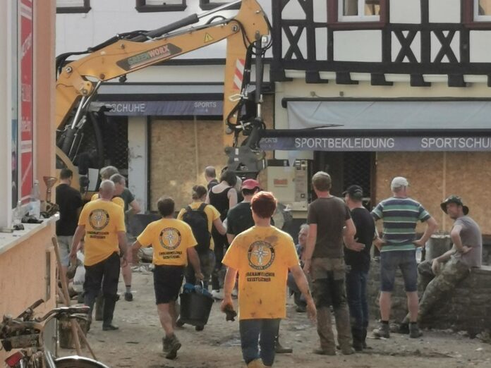 germany-scientology-volunteers