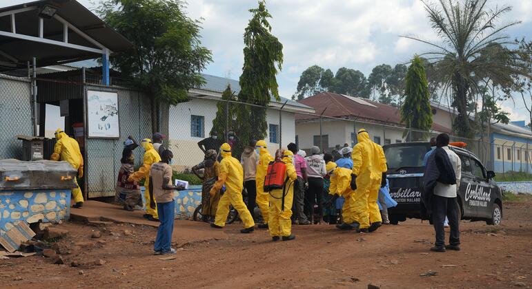 Building trust and lab testing at the heart of DRC Ebola response: WHO