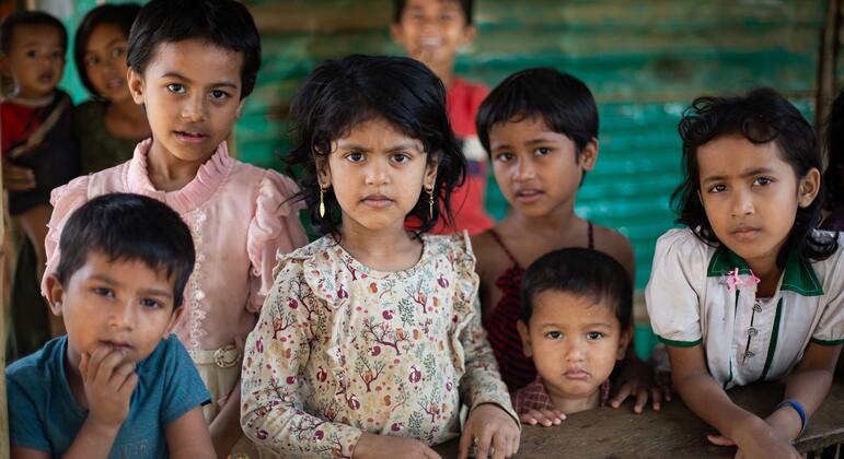 Refugee numbers drop for first time in a decade, but millions remain trapped