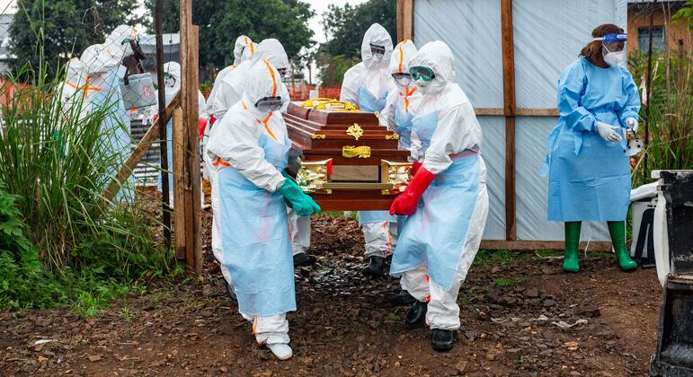 ‘Ebola is winning’: Epidemic now killing one person every 30 minutes