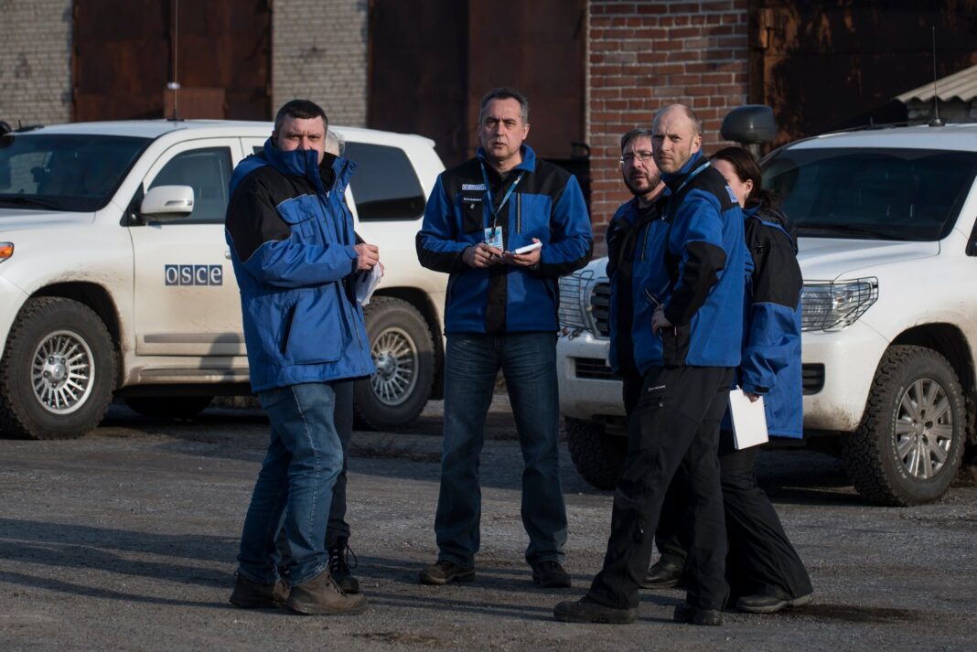 The OSCE’s eyes on Ukraine go dark: monitors evacuate as Russia invades